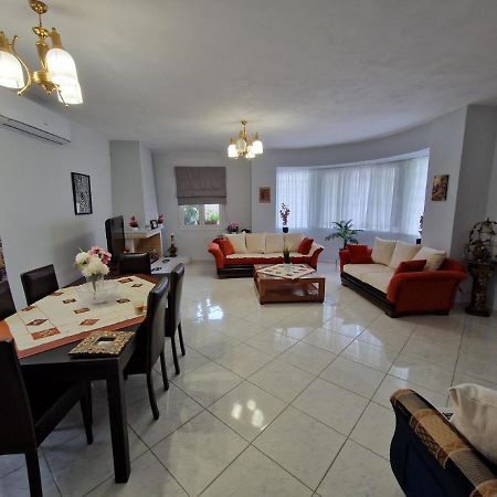 Lirika'S Airport House Apartment Artemida  Exterior foto