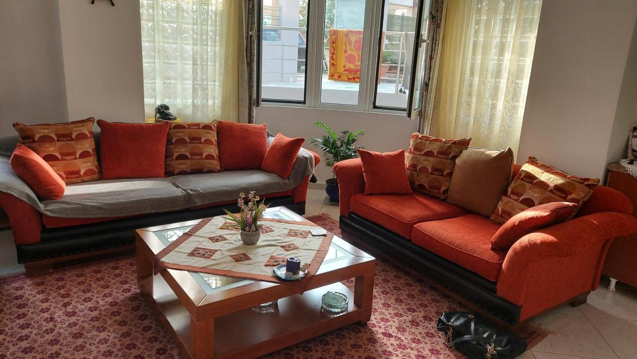 Lirika'S Airport House Apartment Artemida  Exterior foto